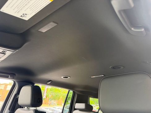 Used 2025 GMC Yukon XL Denali RWD image 56