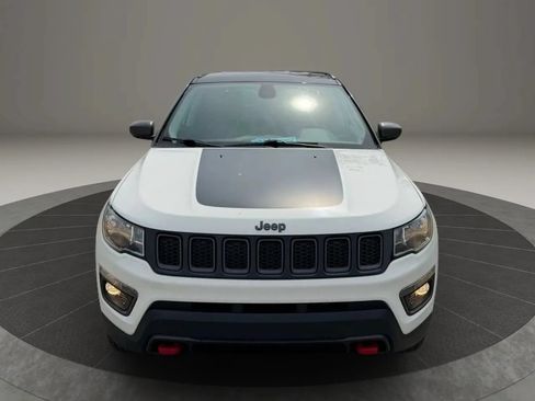 Used 2019 Jeep Compass Trailhawk AWD/4WD image 3