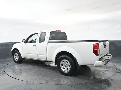 Used 2020 Nissan Frontier S image 3