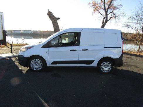 Used 2016 Ford Transit Connect XL image 4