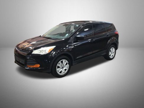 Used 2013 Ford Escape S FWD image 2