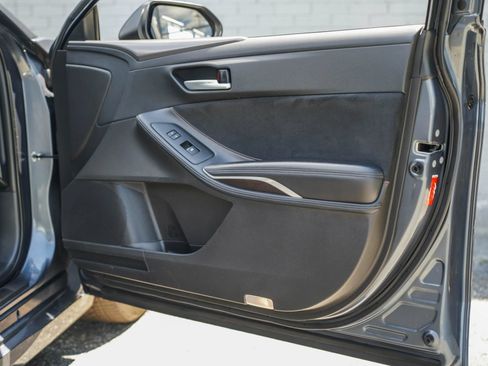 Used 2019 Toyota Avalon XSE FWD image 24