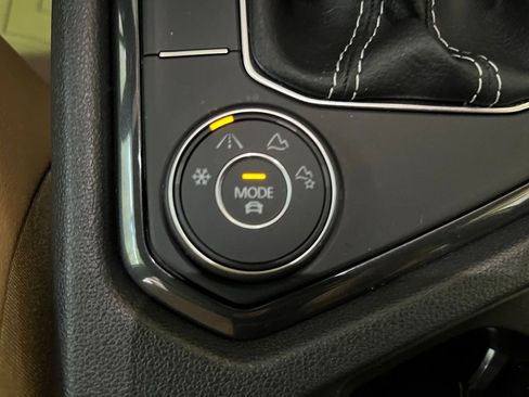 Certified 2024 Volkswagen Tiguan SE R-Line w/ MDO Package, Two-Row image 16