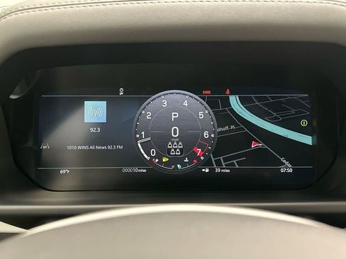 New 2026 Land Rover Defender 110 X-Dynamic SE AWD/4WD image 24