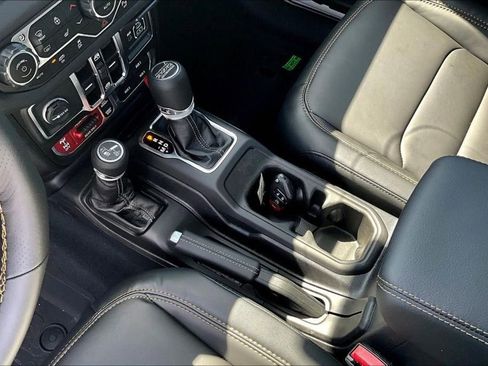 New 2025 Jeep Wrangler Unlimited Rubicon 392 image 10