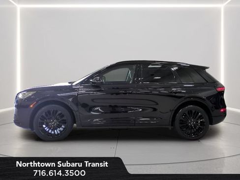 Used 2025 Lincoln Corsair Reserve w/ Equipment Group 202A AWD/4WD image 2