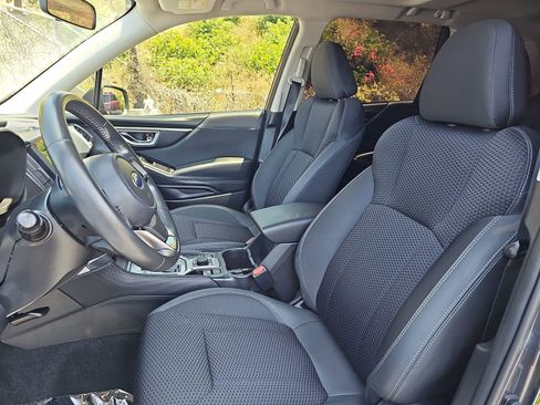 Certified 2024 Subaru Forester Premium AWD/4WD image 14
