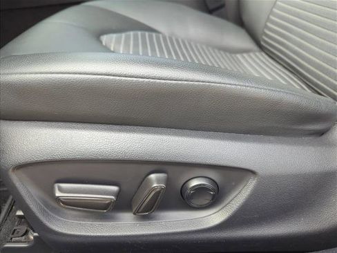 Used 2024 Toyota Camry SE w/ Convenience Package image 13