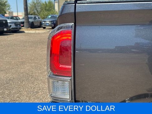 Used 2021 Toyota Tacoma TRD Sport w/ Technology Package RWD image 6