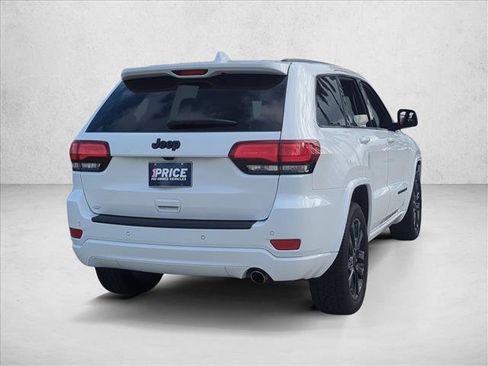 Used 2020 Jeep Grand Cherokee Altitude image 5