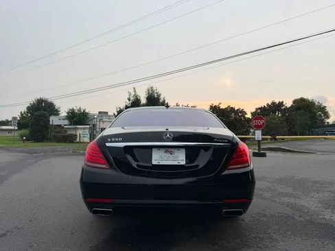 Used 2017 Mercedes-Benz S 550 4MATIC Sedan w/ Premium Package image 7