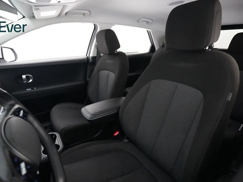 Used 2024 Hyundai Ioniq 5 SEL RWD image 4