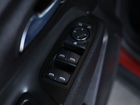 Used 2024 Chevrolet Equinox LT image 23