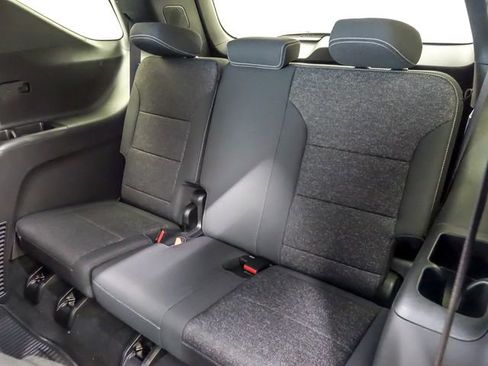 New 2026 Chevrolet Traverse LT w/ LPO, Floor Liner Package FWD image 11