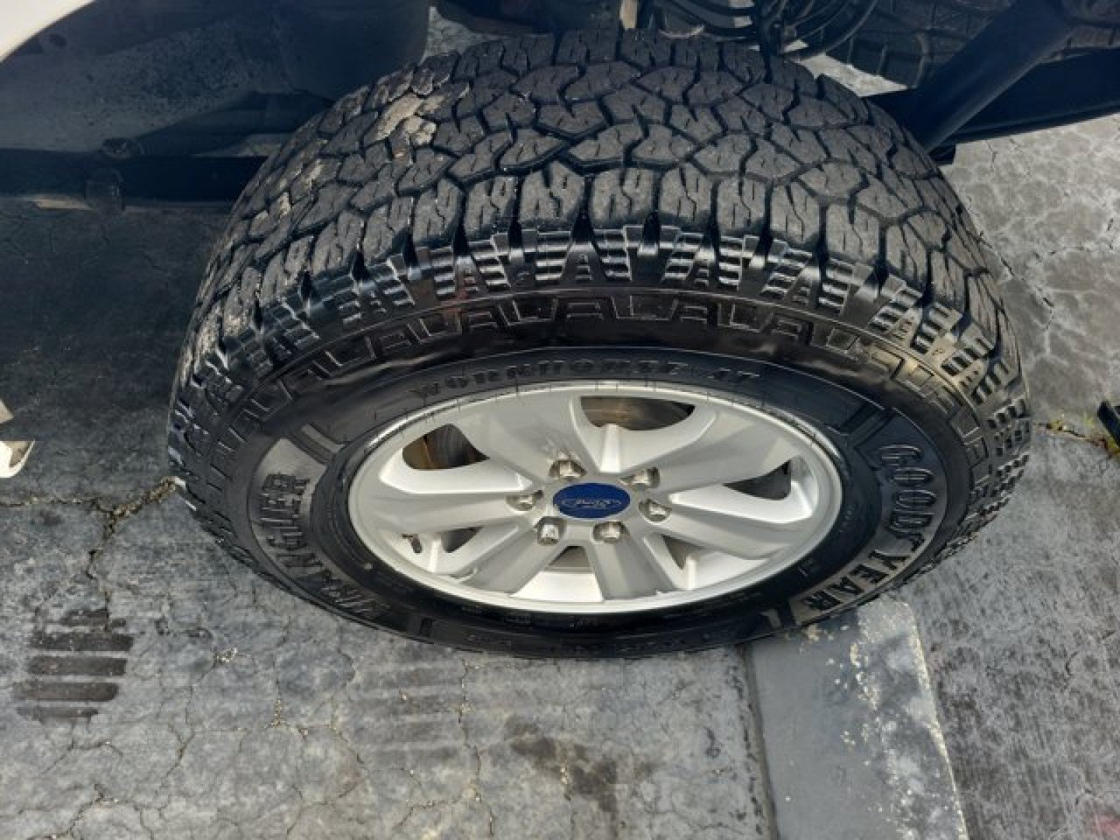 Used 2019 Ford F150 XL w/ Equipment Group 101A Mid AWD/4WD image 8