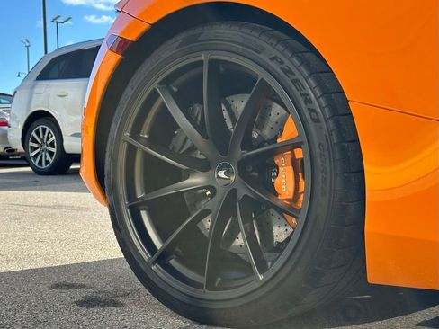 Used 2019 McLaren 720S Performance image 15