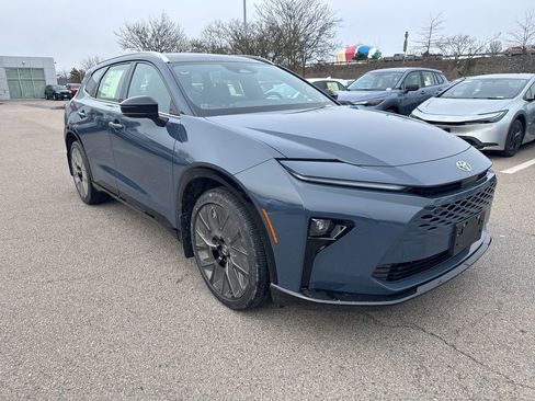 New 2026 Toyota Crown Signia image 9