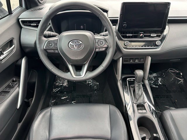 Used 2023 Toyota Corolla Cross AWD Hybrid w/ Convenience Package image 15