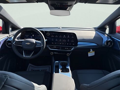 New 2026 Chevrolet Equinox EV LT image 12