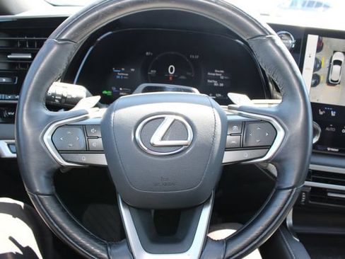 Certified 2025 Lexus RX 450h AWD w/ Convenience Package image 16