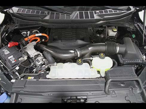 Used 2021 Ford F150 Platinum w/ Equipment Group 701A High AWD/4WD image 26