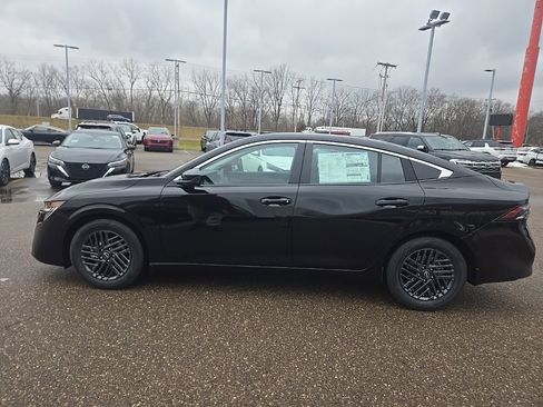 New 2026 Nissan Sentra SV image 4