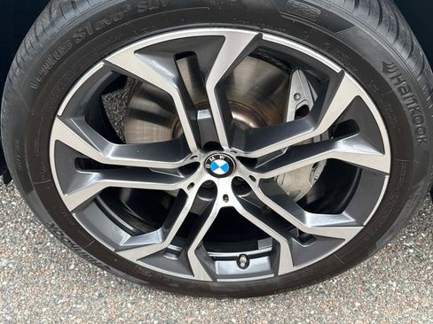 Certified 2025 BMW X5 xDrive50e image 10