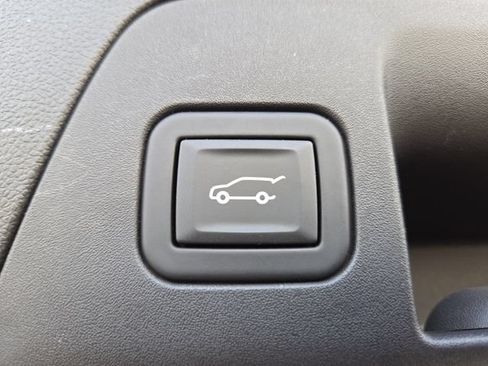 Used 2023 Buick Envision Preferred AWD/4WD image 18