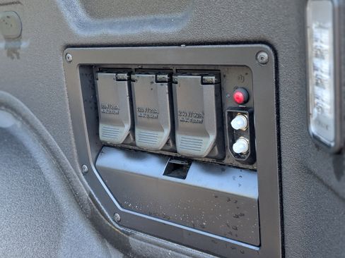 New 2025 Chevrolet Silverado EV RST image 30