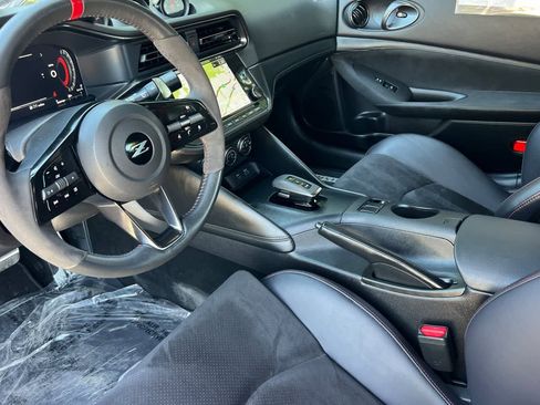 Certified 2024 Nissan Z NISMO w/ Floor Mat Package RWD image 12