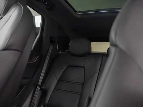 New 2026 Porsche Cayenne S image 35