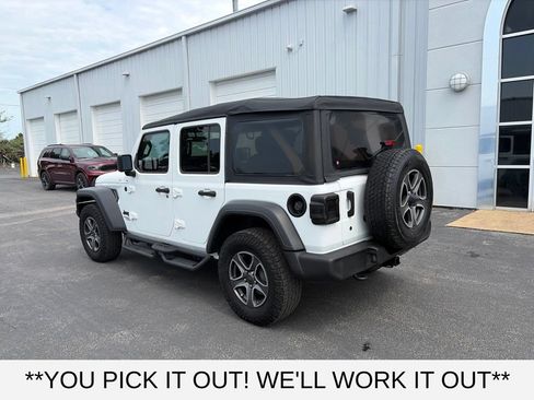 Used 2018 Jeep Wrangler Unlimited Sport S AWD/4WD image 4
