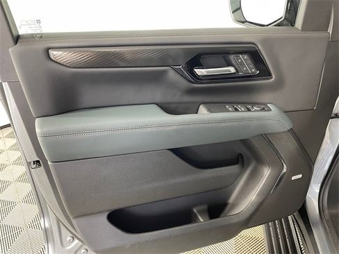 New 2026 GMC Yukon XL AT4 w/ AT4 Premium Package image 13