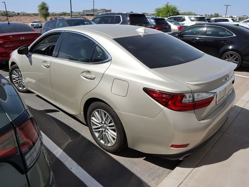 Used 2016 Lexus ES 350 w/ Accessory Package 2 FWD image 2