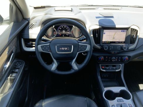 Used 2024 GMC Terrain Denali w/ Denali Premium Package AWD/4WD image 29