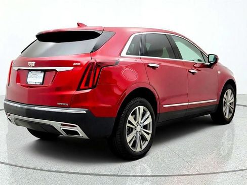 Used 2025 Cadillac XT5 Premium Luxury w/ Technology Package FWD image 5