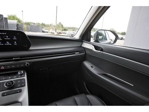 Certified 2025 Hyundai Palisade SEL AWD/4WD image 13