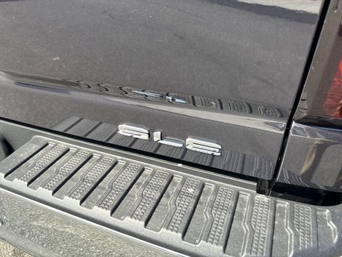 New 2025 GMC Sierra 2500 SLE w/ SLE Value Package; image 7