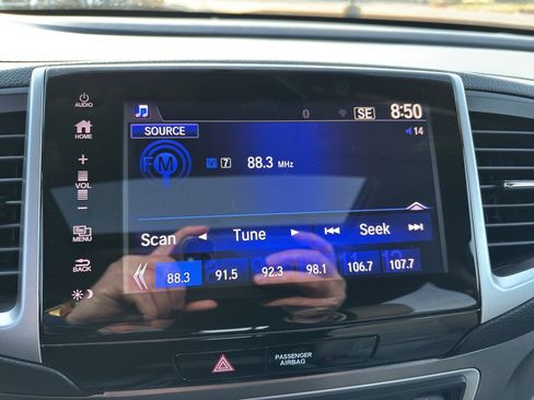 Used 2018 Honda Pilot EX-L image 8