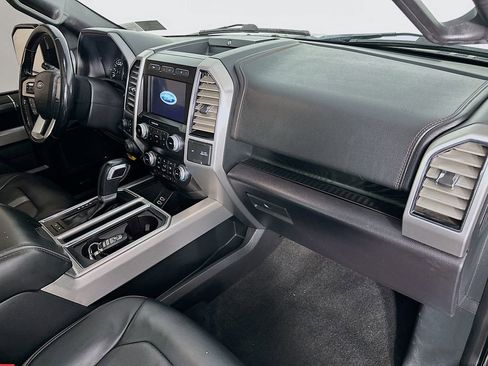 Used 2019 Ford F150 Platinum w/ Equipment Group 701A Luxury AWD/4WD image 32