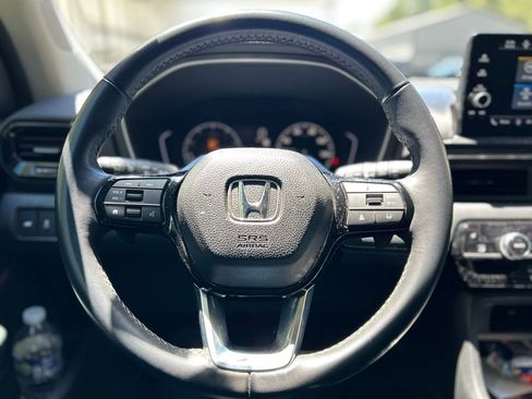 Used 2025 Honda Pilot EX-L image 12