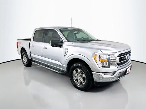 Used 2022 Ford F150 XLT w/ Equipment Group 302A High AWD/4WD image 3