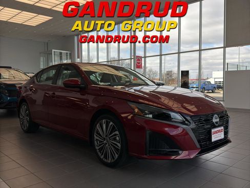 New 2026 Nissan Altima 2.5 SV AWD/4WD image 1
