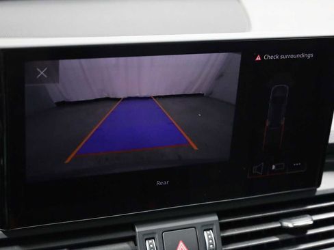 Used 2023 Audi Q5 2.0T Premium w/ Convenience Package image 31