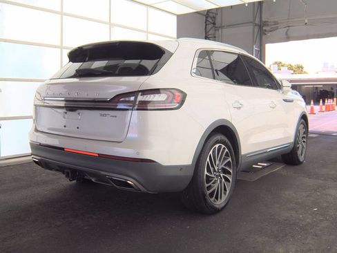 Used 2019 Lincoln Nautilus Reserve AWD/4WD image 2