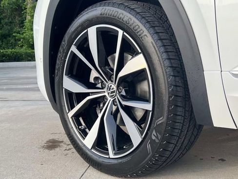 New 2026 Volkswagen Atlas SEL Premium R-Line AWD/4WD image 6