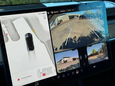 Used 2022 Tesla Model Y Long Range AWD/4WD image 4