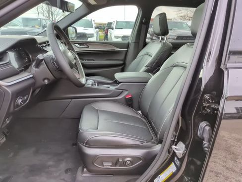 New 2026 Jeep Grand Cherokee L Limited AWD/4WD image 21