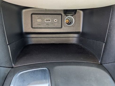 Used 2024 Chevrolet Equinox LS w/ LS Convenience Package image 26