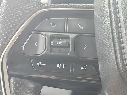 Used 2024 Toyota Tundra Limited AWD/4WD image 25